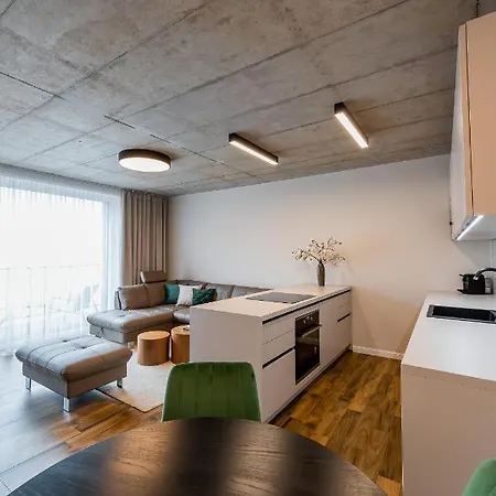 H75 Apartments Kosice Centre Exterior photo