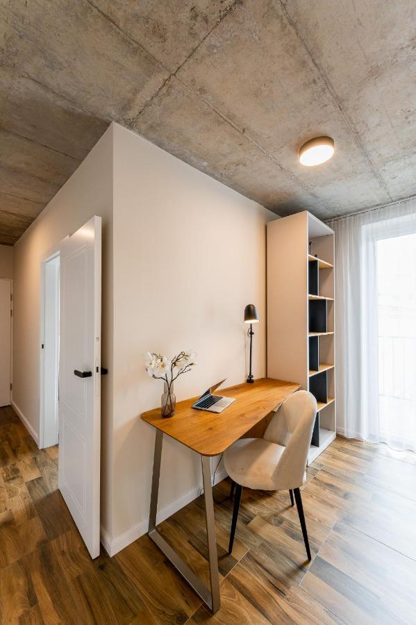 H75 Centre Apartmán *