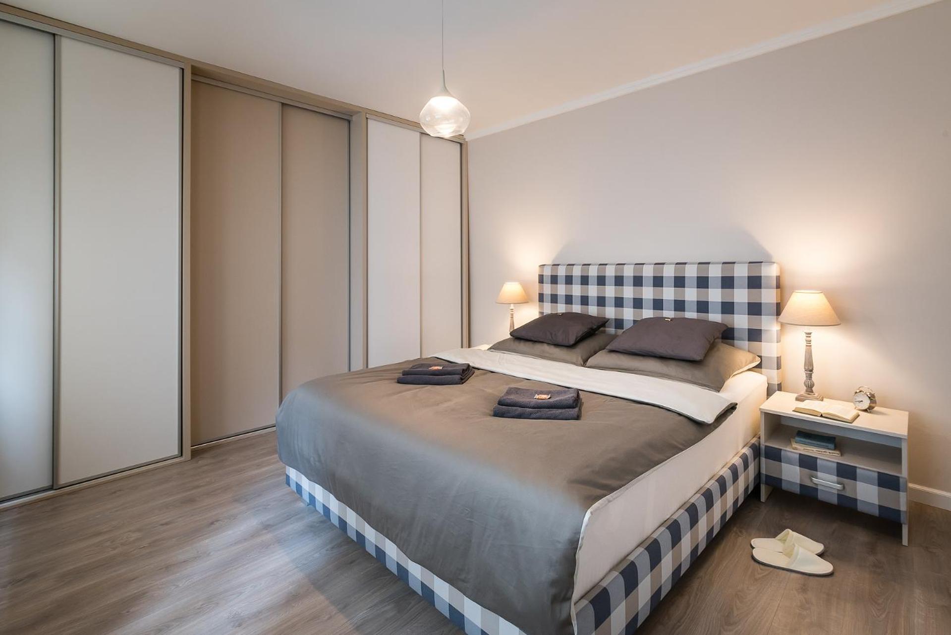 H75 Centre Apartment *