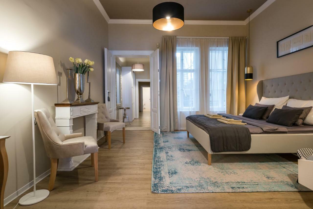 H75 Centre Apartment
