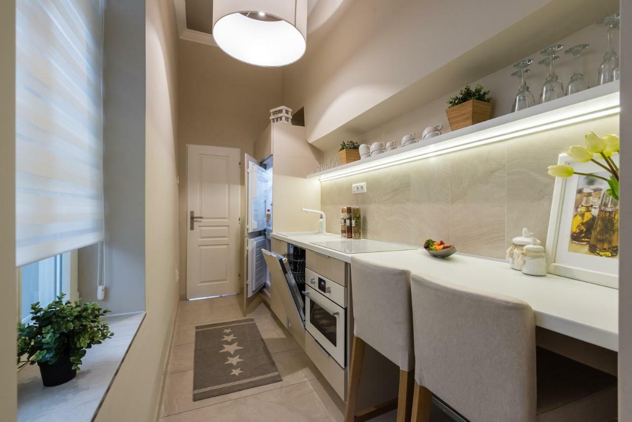 H75 Centre Apartment *